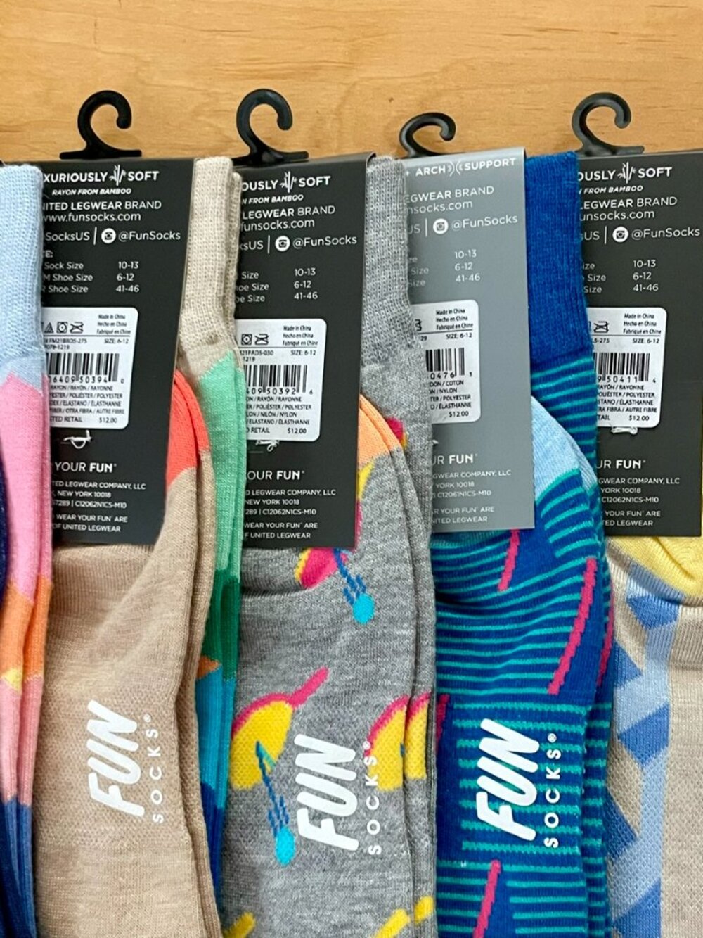FUN Socks (6) pairs Novelty Nostalgic Dress Socks Mens 6-12 US 10-13 NEW - Picture 5 of 6